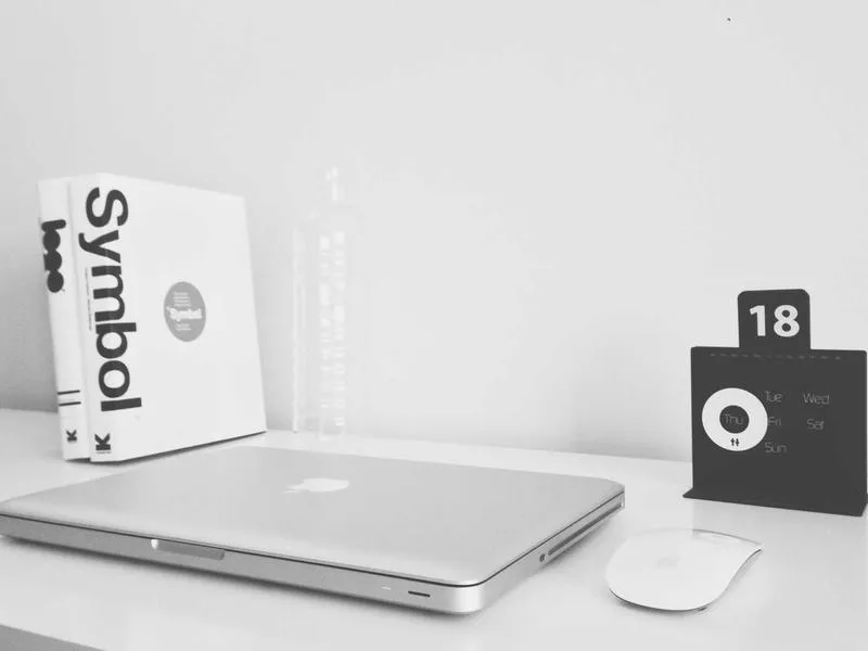 Elegantan lobij butik hotela i prostor za goste